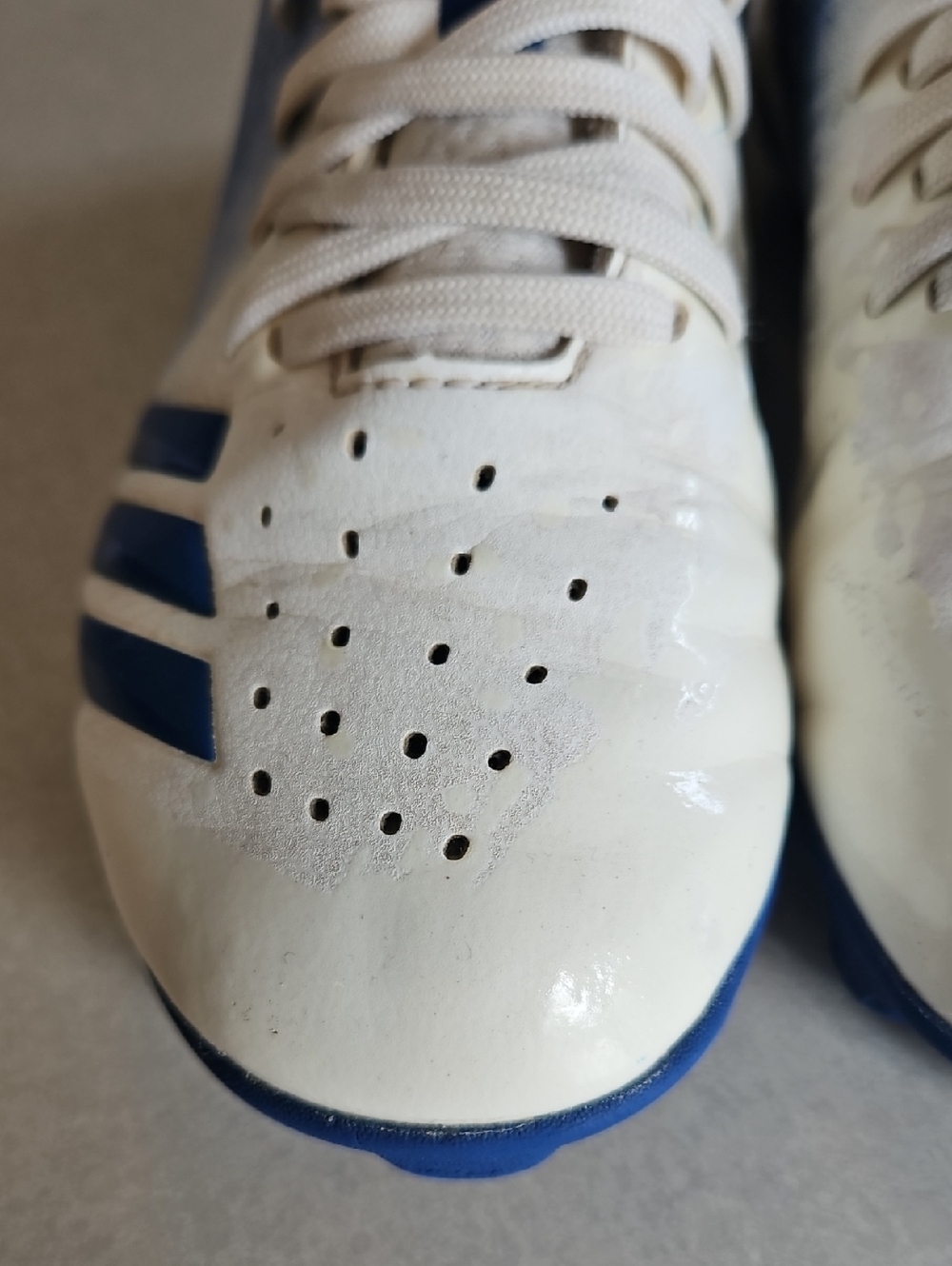 Adidas Baseball Cleats - Picture 5 of 14